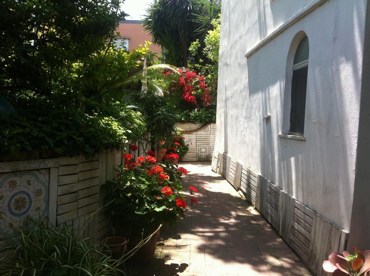 Piccolo Tirreno Hotel Residence Procida Exterior foto